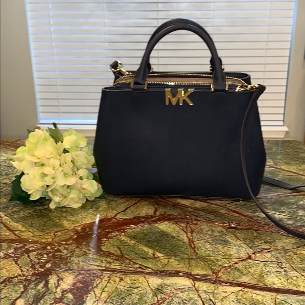 NWT Michael Kors Florence medium leather satchel